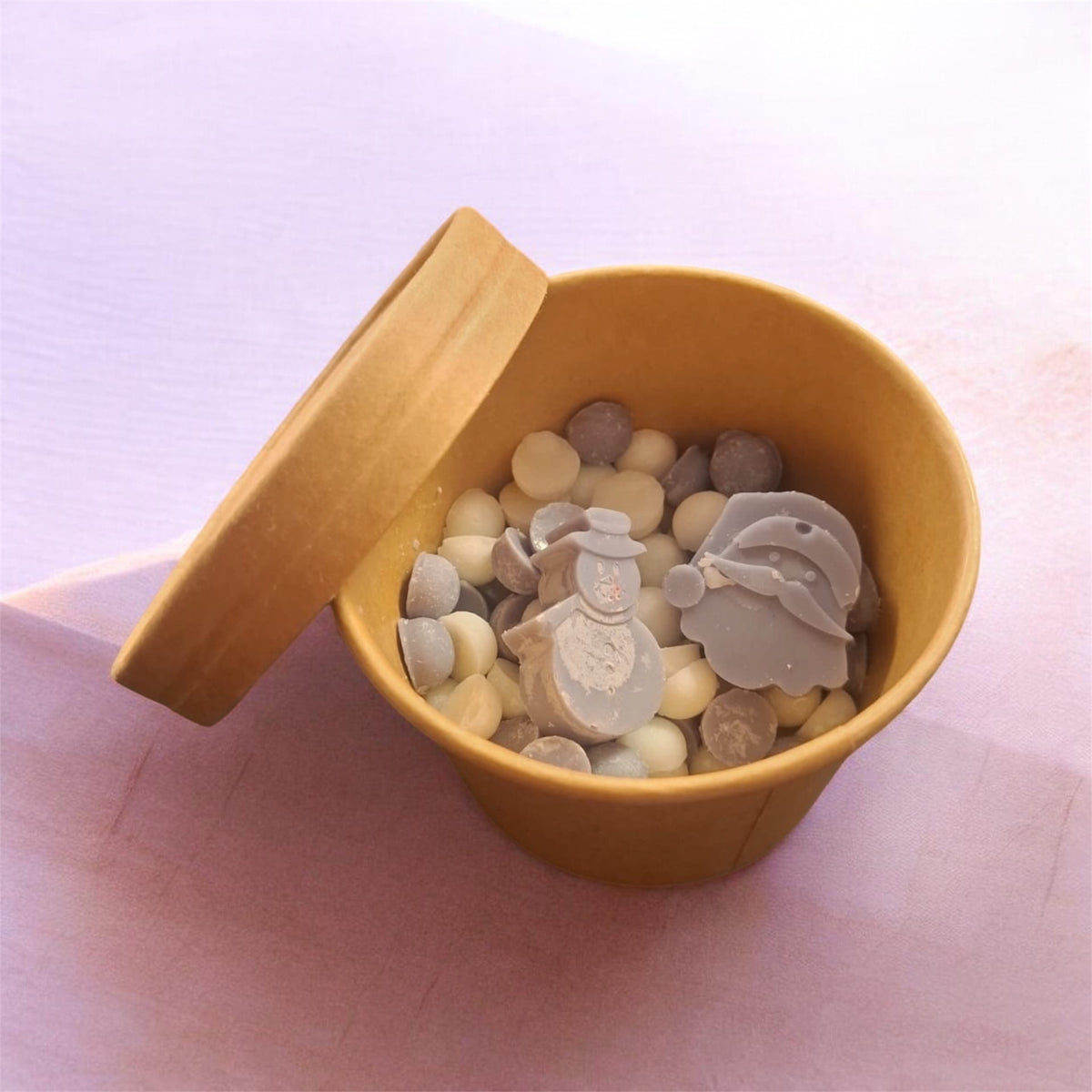 Bells of silver waxmelts